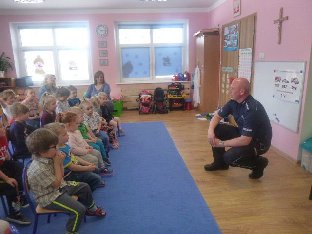 Grafika #0: Spotkanie z Policjantem