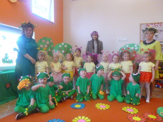 Grafika #0: Przedstawienie Wiosna