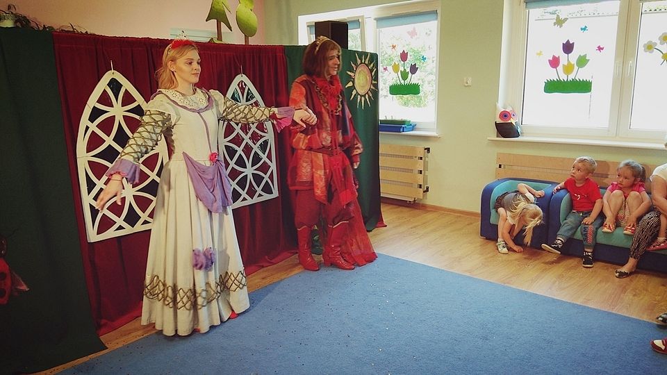 Grafika #0: Zło tańcem zwyciężaj- bajka muzyczna