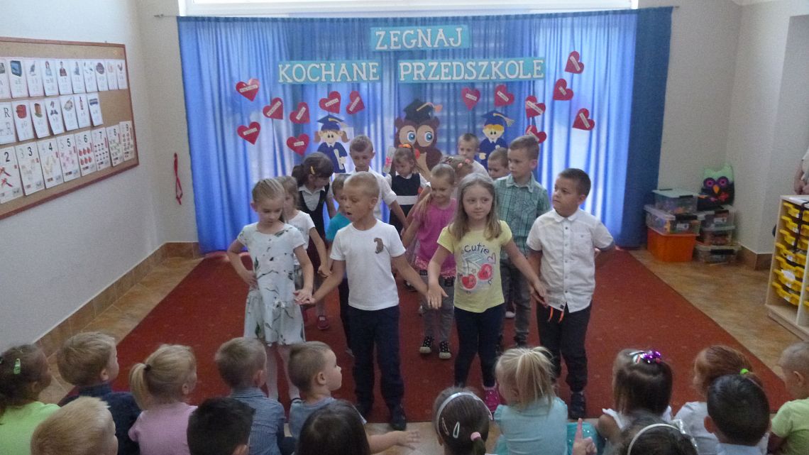 Grafika #0: Delfinki przekazują klucz Rybkom