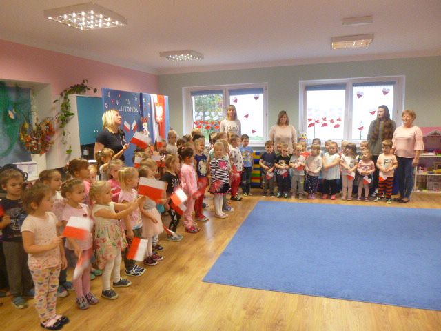 Grafika #0: Rekord dla Niepodległej