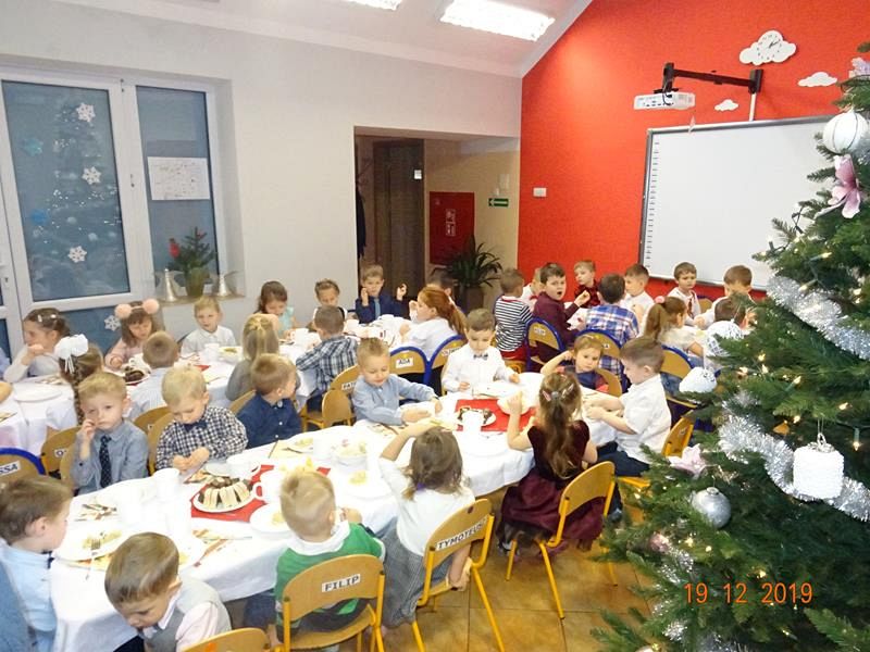 Grafika #0: Wigilia w przedszkolu