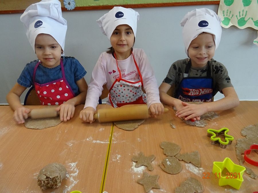 Grafika #0: Pieczemy świąteczne pierniczki