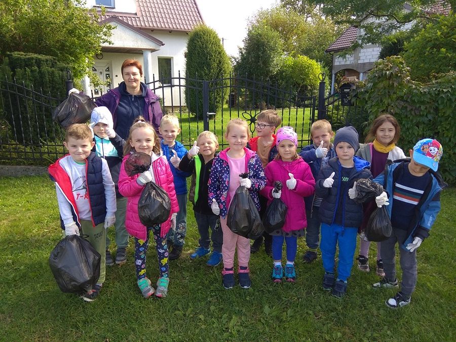 Grafika #0: Sowy posprzątały Świat!