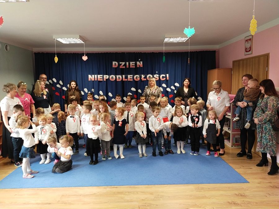 Grafika #0: Jesteśmy Polakami-uroczystość Święta Niepodległości w przedszkolu