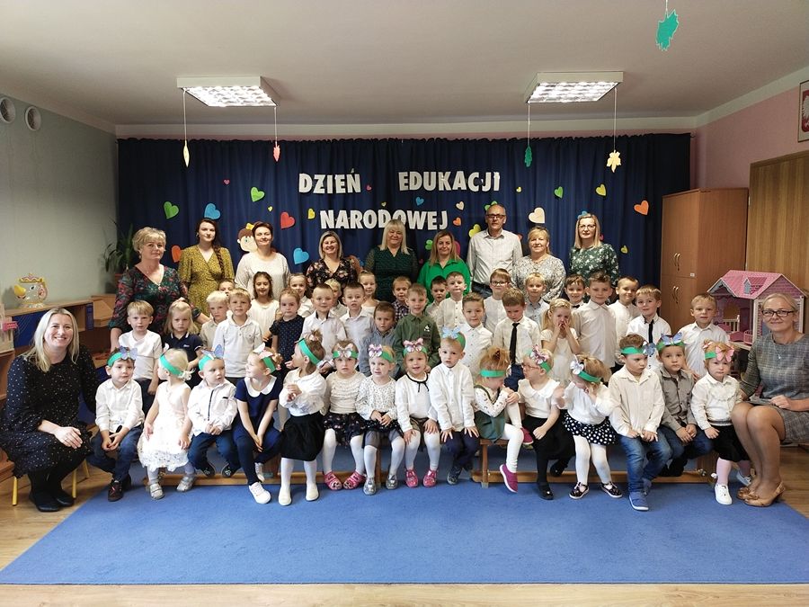 Grafika #0: Uroczystość Dnia Edukacji Narodowej