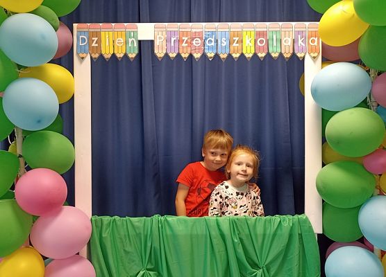 Grafika #64: 2023-2024