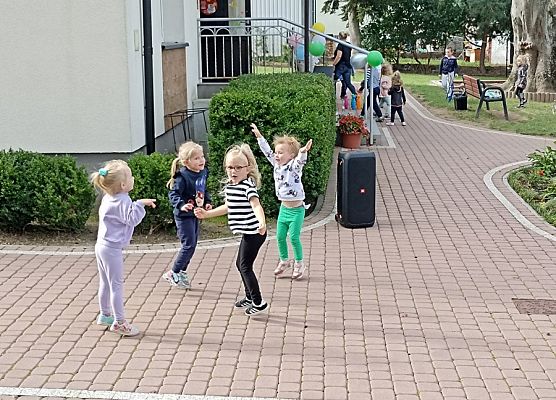 Grafika #82: 2023-2024