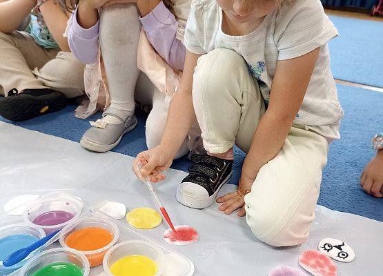 Międzynarodowy Dzień Kropki grafika