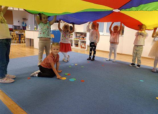 Międzynarodowy Dzień Kropki grafika