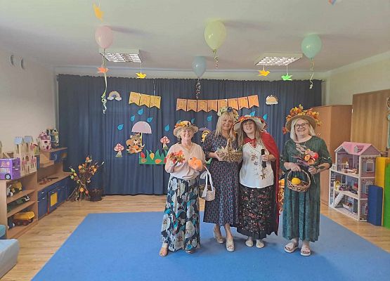 Grafika 16: Bal jesienny