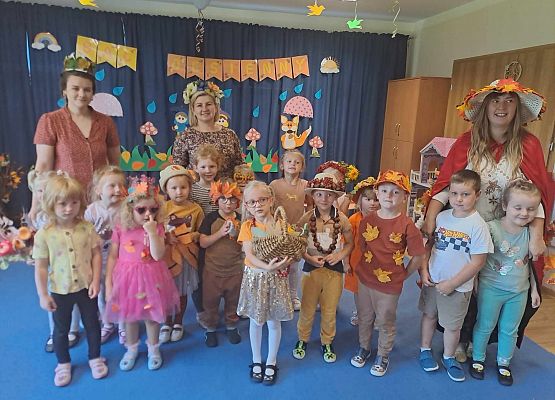 Grafika 2: Bal jesienny