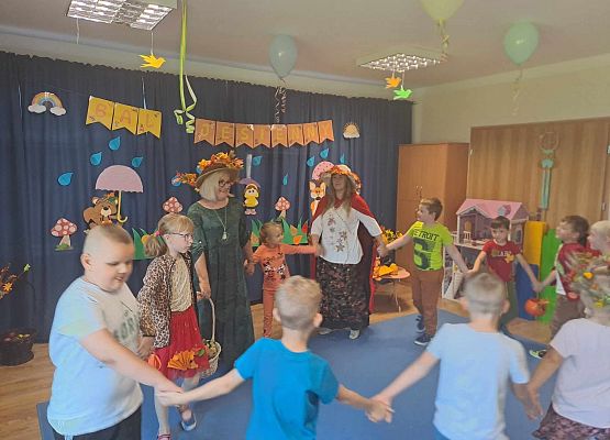 Grafika 20: Bal jesienny