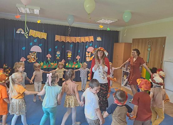 Grafika 10: Bal jesienny