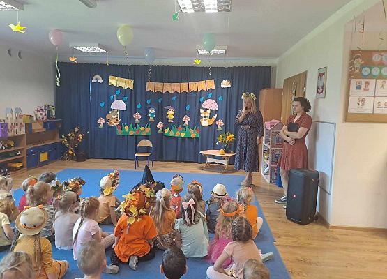 Grafika 22: Bal jesienny