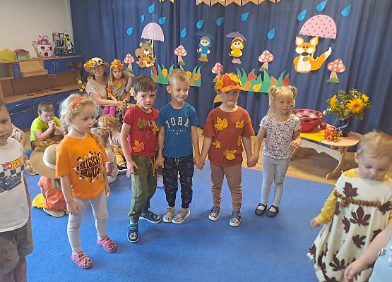 Grafika 27: Bal jesienny