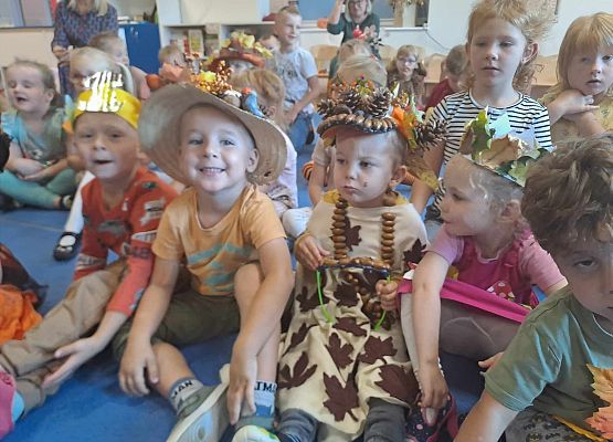 Grafika 31: Bal jesienny