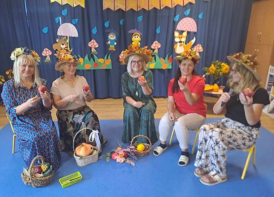 Grafika 32: Bal jesienny