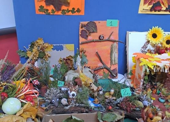 Konkurs jesienny "Jesień dzieli się skarbami - one proszą baw się z nami" grafika