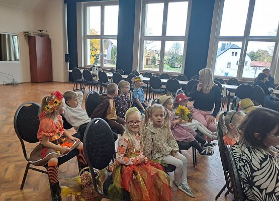 Konkurs "Idzie jesień przez świat" grafika