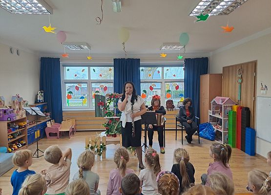 Audycja muzyczna "Kwiaty kwiatuszki" grafika