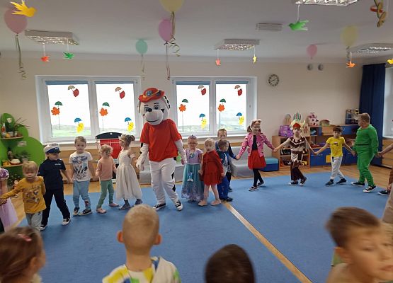 Międzynarodowy Dzień Postaci z Bajek grafika