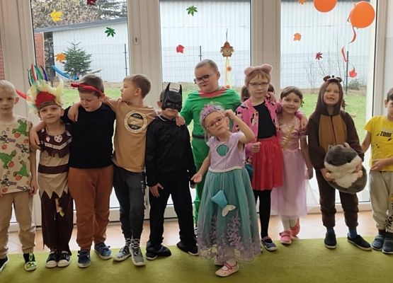 Międzynarodowy Dzień Postaci z Bajek grafika