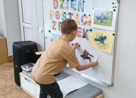 Międzynarodowy Dzień Postaci z Bajek grafika