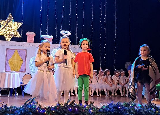 Występ świąteczny grafika