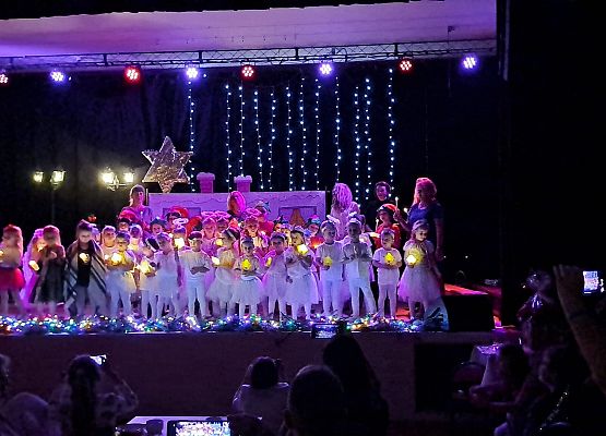 Występ świąteczny grafika