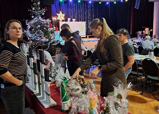 Występ świąteczny grafika