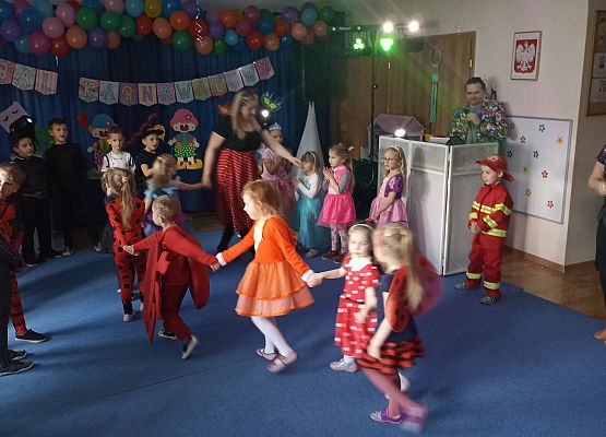 Bal karnawałowy grafika