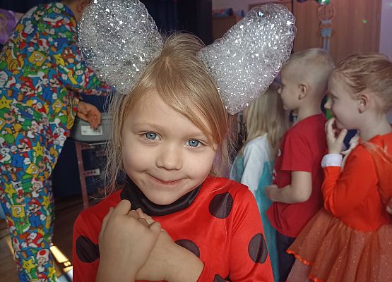 Bal karnawałowy grafika