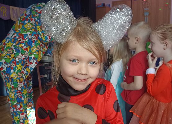 Bal karnawałowy grafika