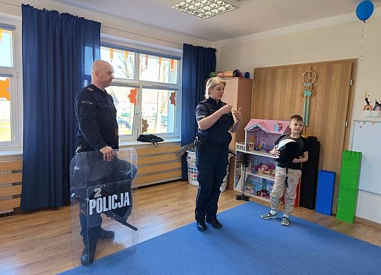 Spotkanie z policjantami grafika