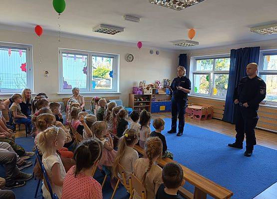 Spotkanie z policjantami grafika