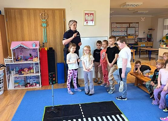 Spotkanie z policjantami grafika