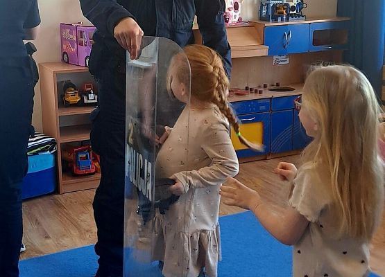 Spotkanie z policjantami grafika