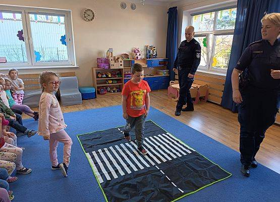 Spotkanie z policjantami grafika