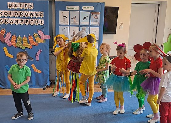 Pierwszy Dzień Wiosny i Dzień Kolorowej Skarpetki grafika