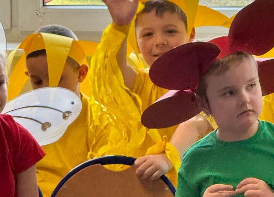 Pierwszy Dzień Wiosny i Dzień Kolorowej Skarpetki grafika