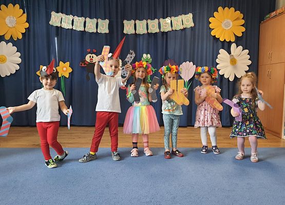 Pierwszy Dzień Wiosny i Dzień Kolorowej Skarpetki grafika