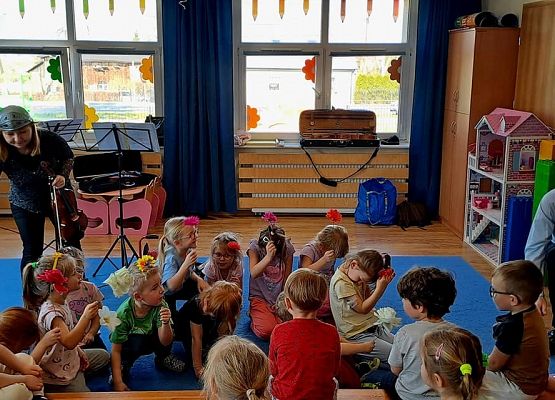 "W ogrodzie Pani Muzyki" grafika