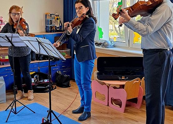 "W ogrodzie Pani Muzyki" grafika