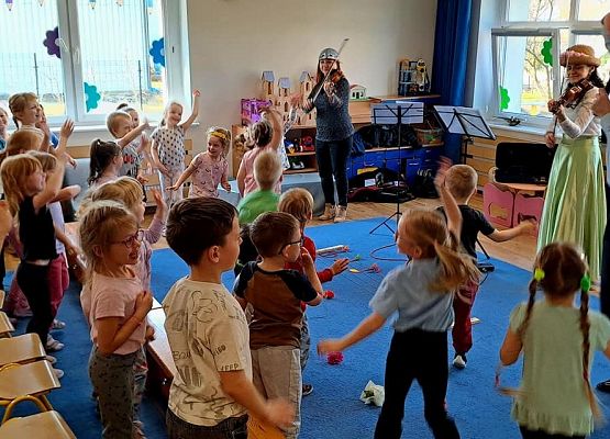 "W ogrodzie Pani Muzyki" grafika