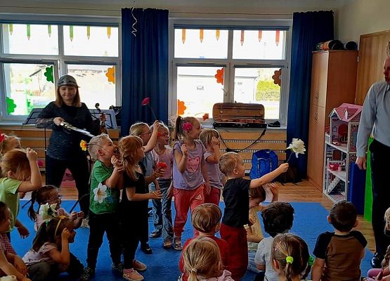 "W ogrodzie Pani Muzyki" grafika