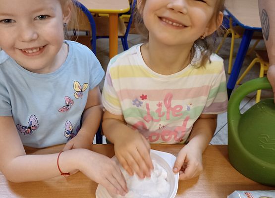 Prace w kącikach przyrody grafika