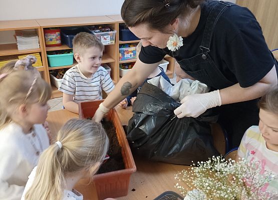 Prace w kącikach przyrody grafika