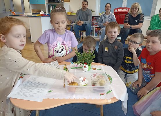 Wielkanocne kodowanie na dywanie - zajęcia otwarte (gr. Rybki) grafika