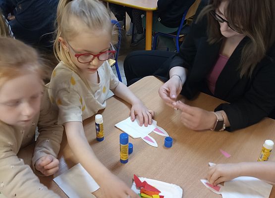 Wielkanocne kodowanie na dywanie - zajęcia otwarte (gr. Rybki) grafika